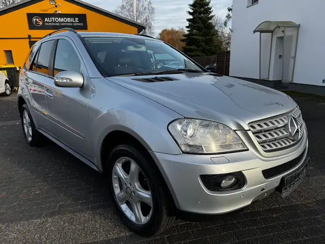 Mercedes-Benz ML 320 CDI- 2.HD+NAVI+LEDER+MEMORY