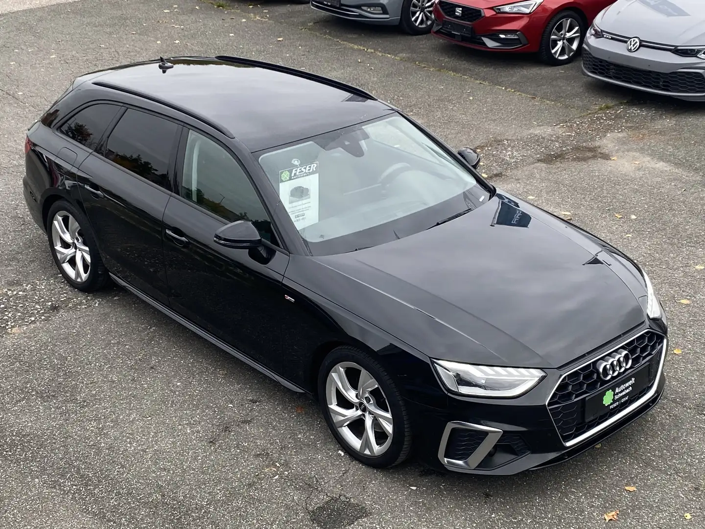 Audi A4 Avant 35TDI S line S tr. AHK LED KAM 18" NAVI LANE Noir - 1