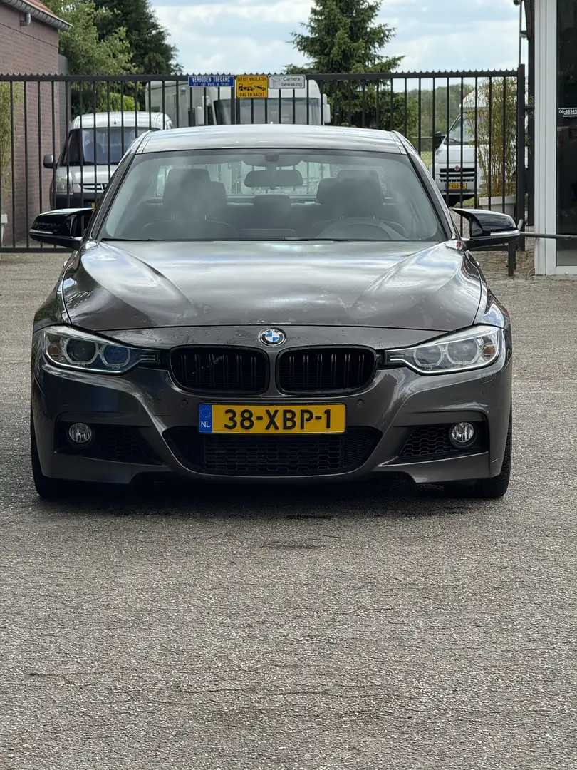 BMW 320 320i Sport-Aut. - 2