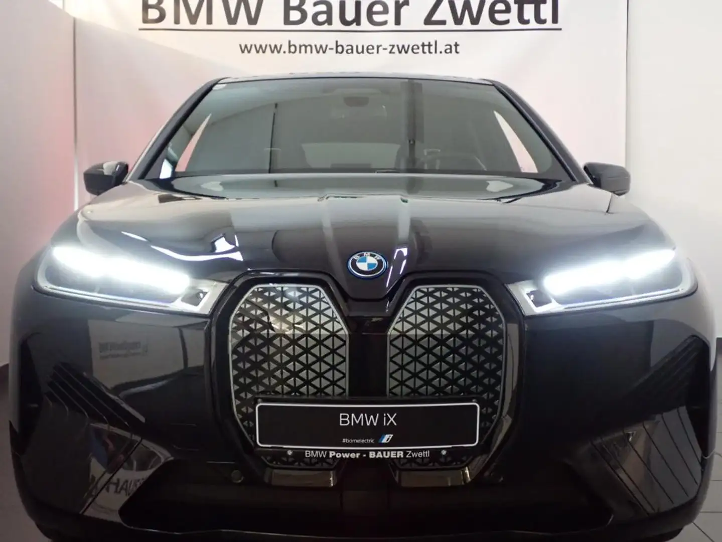 BMW iX BMW IX xDrive50 I20 Schwarz - 2