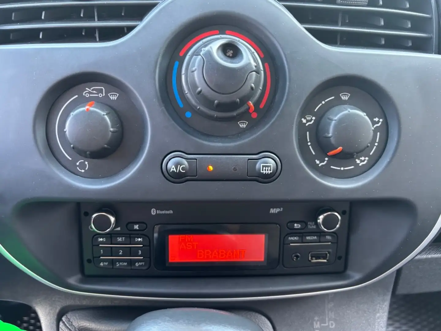 Renault Kangoo 1.5 DCI 110 PK MAXI AUTOMAAT AIRCO 2X SCHUIFDEUR Wit - 2