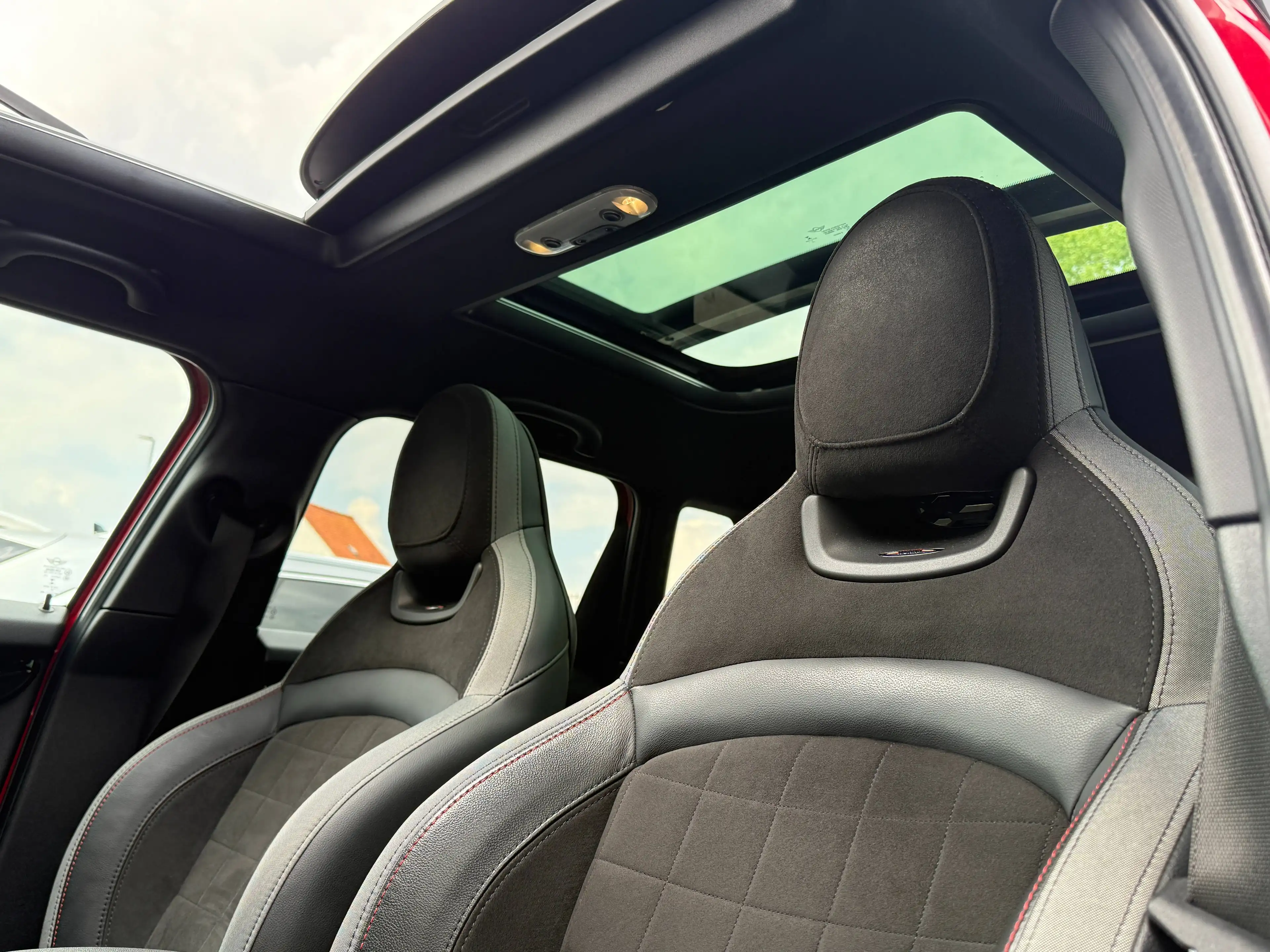 MINI Cooper S JCW KIT / PANODAK / CARPLAY / HEAD UP DISPLAY / ZETEL & STUURVERWARMING / — photo 15
