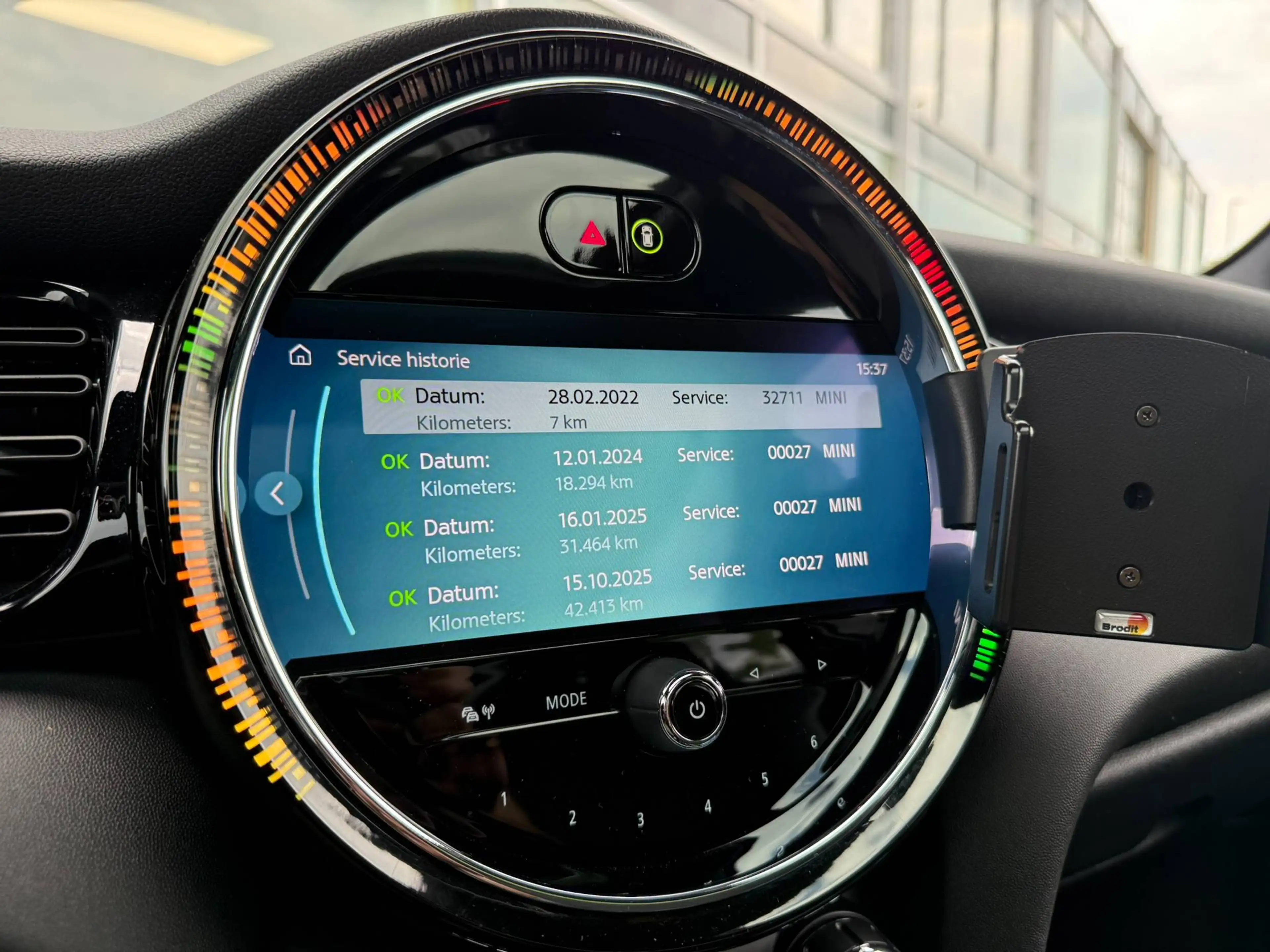 MINI Cooper S JCW KIT / PANODAK / CARPLAY / HEAD UP DISPLAY / ZETEL & STUURVERWARMING / — photo 36