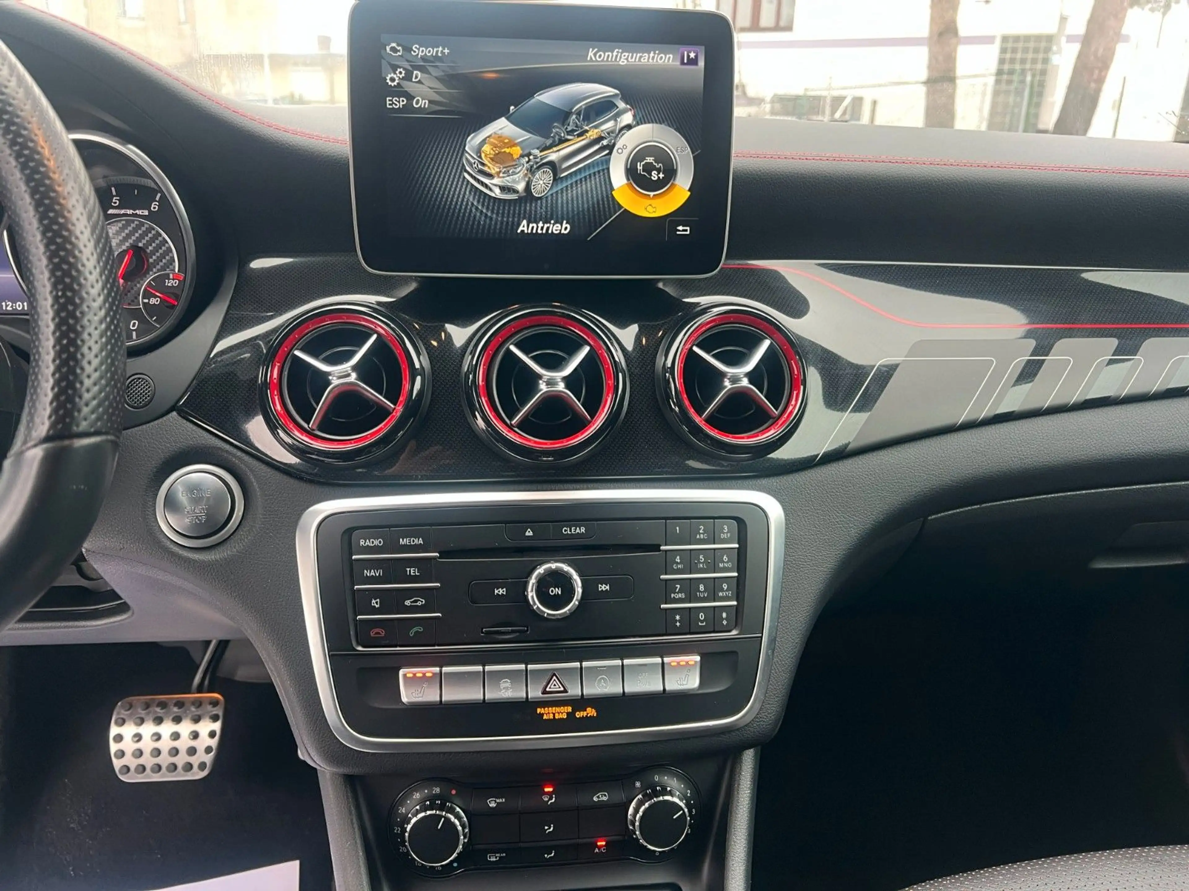Mercedes-Benz GLA 45 AMG *4MATIC*LED*LEDER*ACC*GARANTIE* — photo 15