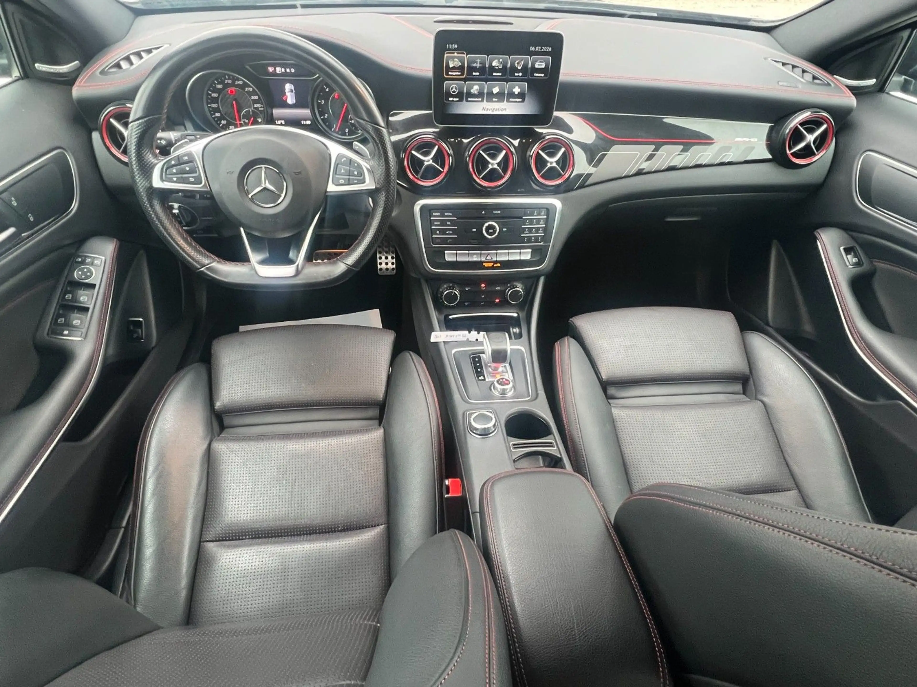 Mercedes-Benz GLA 45 AMG *4MATIC*LED*LEDER*ACC*GARANTIE* — photo 8