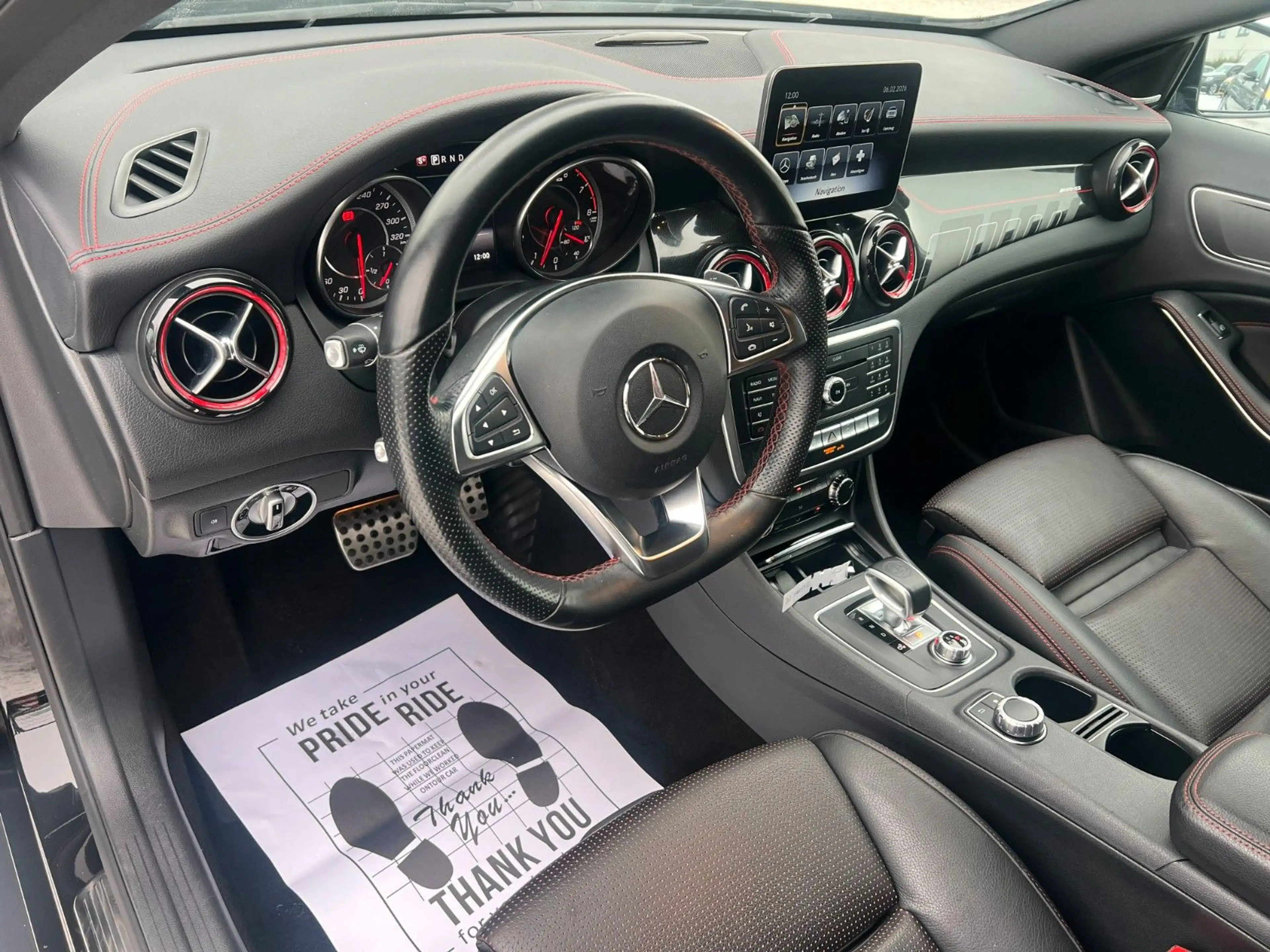 Mercedes-Benz GLA 45 AMG *4MATIC*LED*LEDER*ACC*GARANTIE* — photo 10