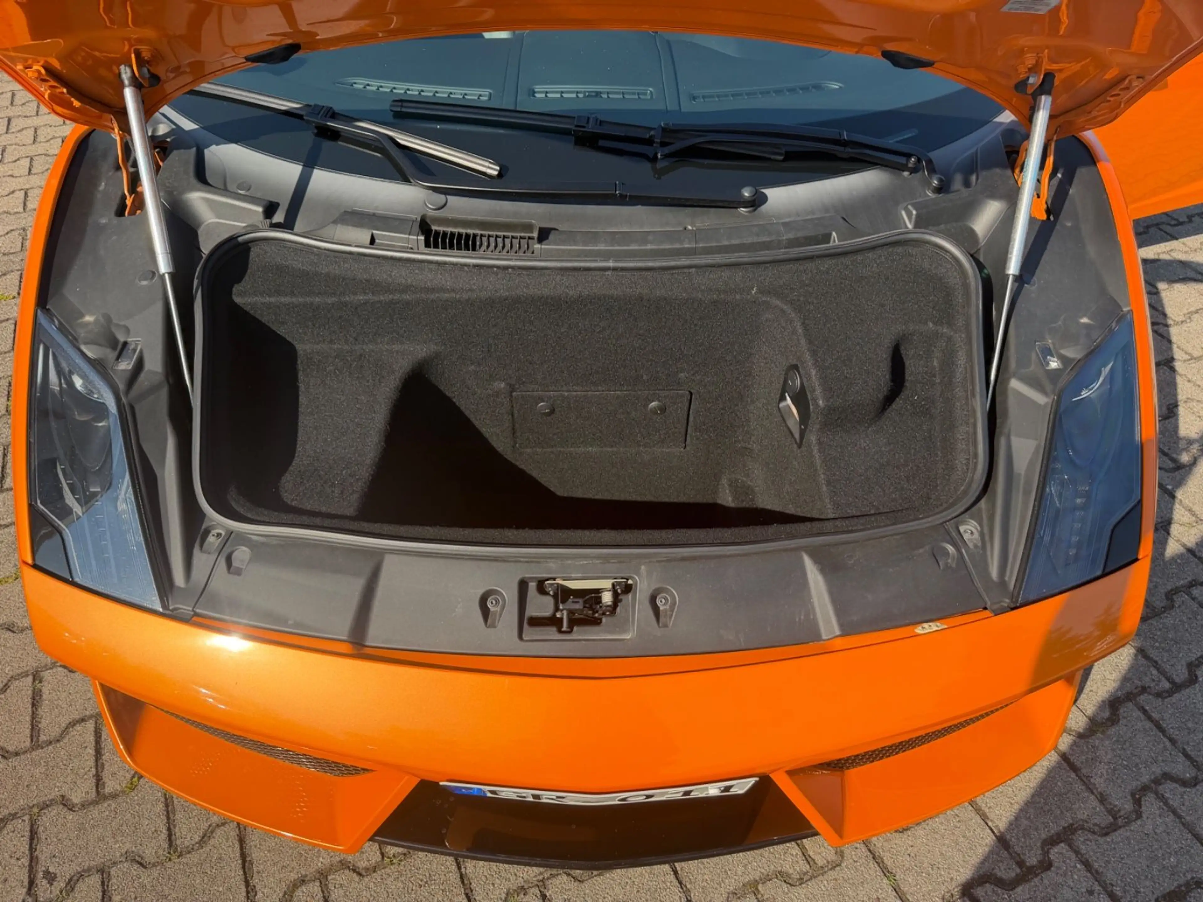 Lamborghini Gallardo LP 560-4 — photo 10