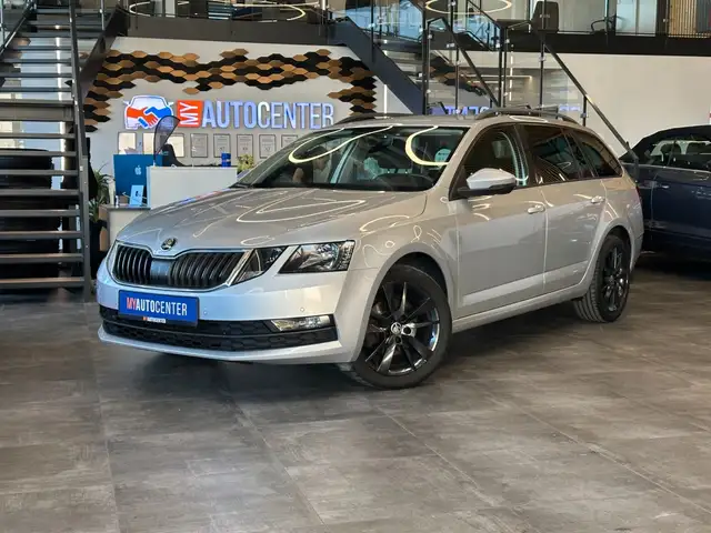 Skoda Octavia Combi Ambition *AHK*TEMPO*NAVI*2-ZONEN*