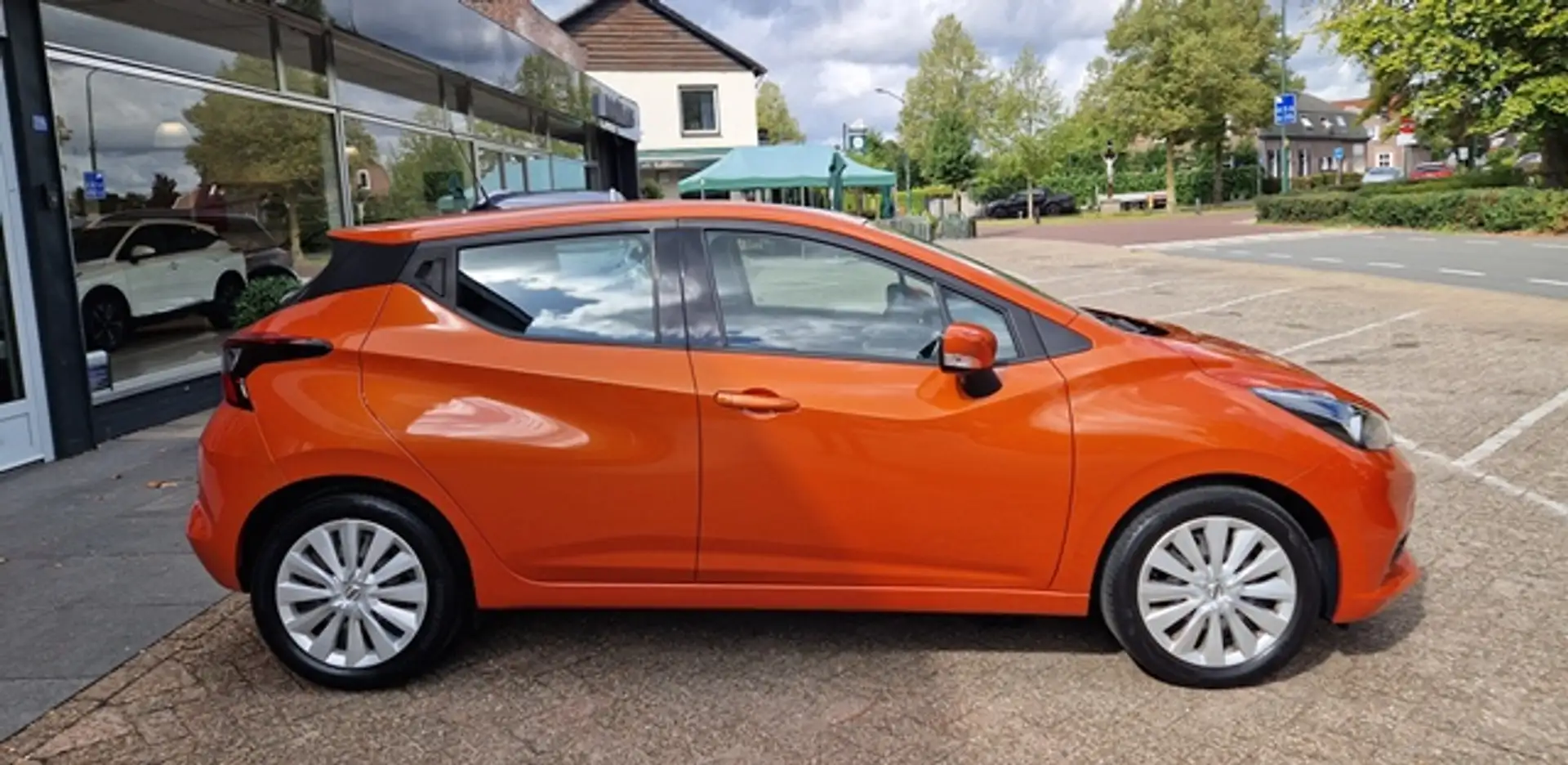Nissan Micra 1.0 100PK IG-Turbo Acenta - Apple CarPlay en Andro Oranje - 2