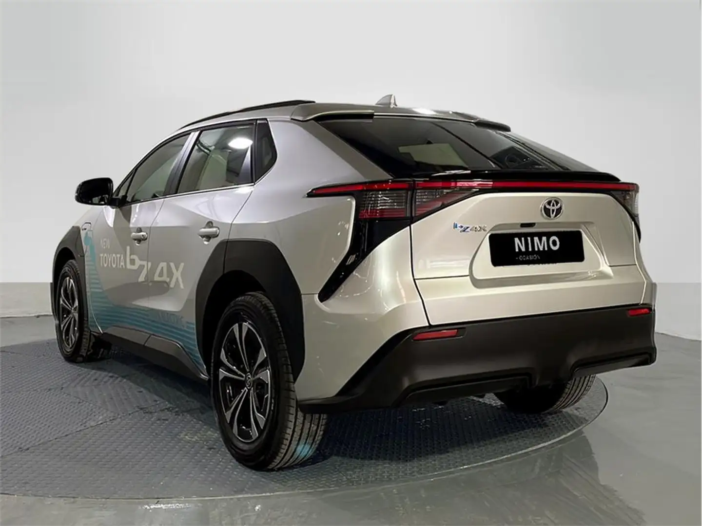 Toyota bZ4X 200E 4X2 Advance - 2