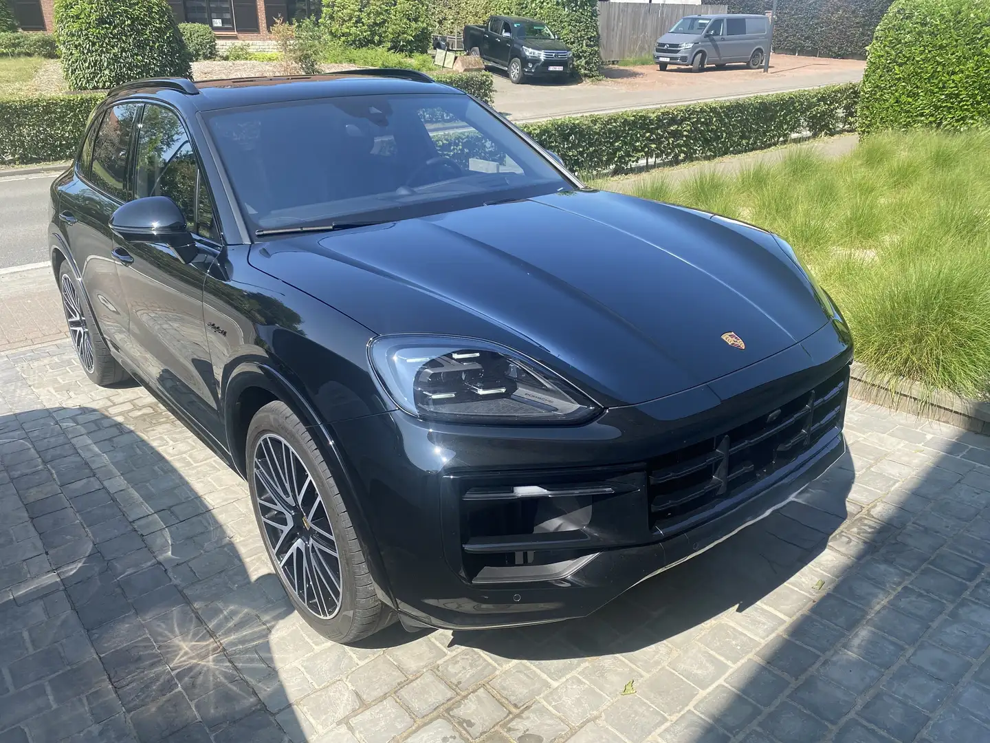 Porsche Cayenne E-HYBRID 3.0 TURBO V6 PHEV TIPTRONIC S 340 kW Zwart - 1