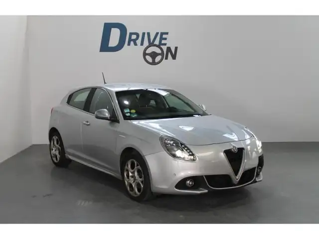 Alfa Romeo Giulietta 1.6 JTDM - 120 S/S - BV TCT Série 3 2019 BERLINE . PHASE 3