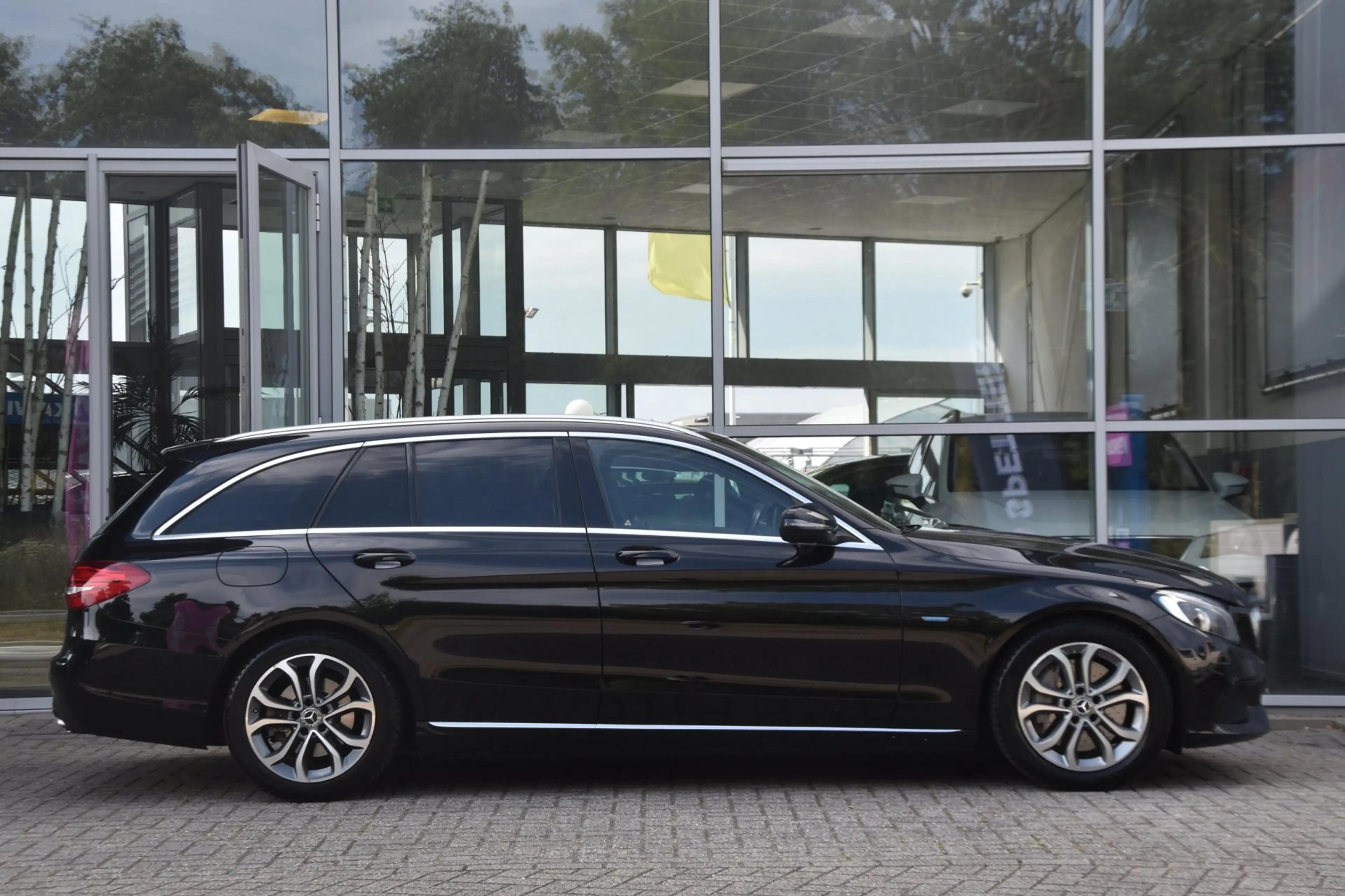 Mercedes-Benz C 350 Estate e Lease Edition Airco Leder Aut. Led Camera — photo 2