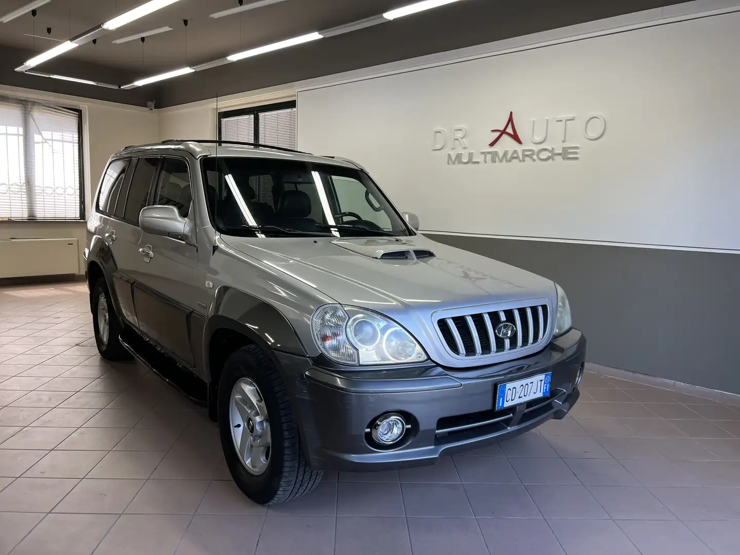 Hyundai Terracan 2.9 crdi Plus Nessun lavoro da eseguire Gris - 1