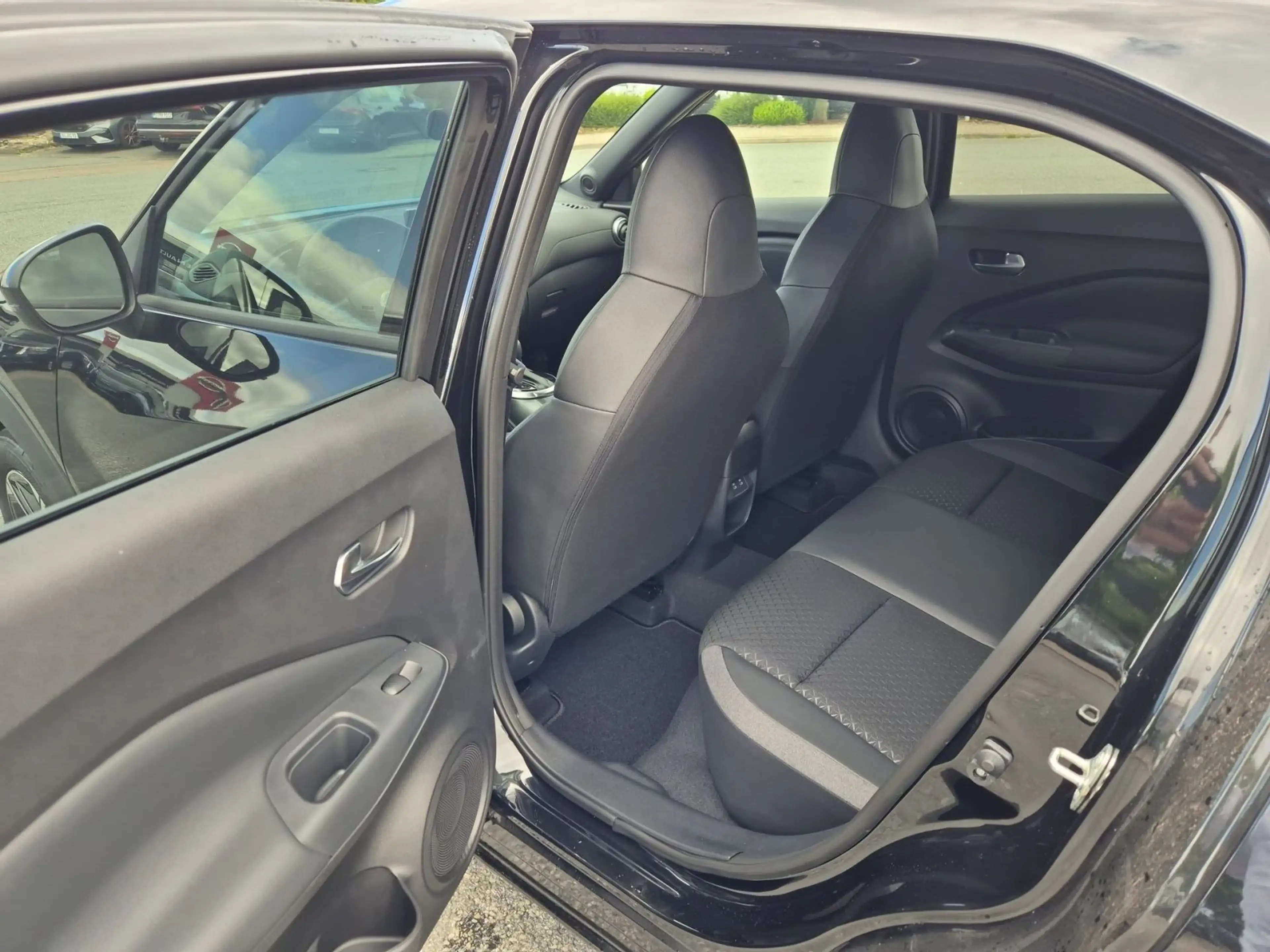 Nissan Juke 1.6 Hybrid N-Connecta Hybrid — photo 13
