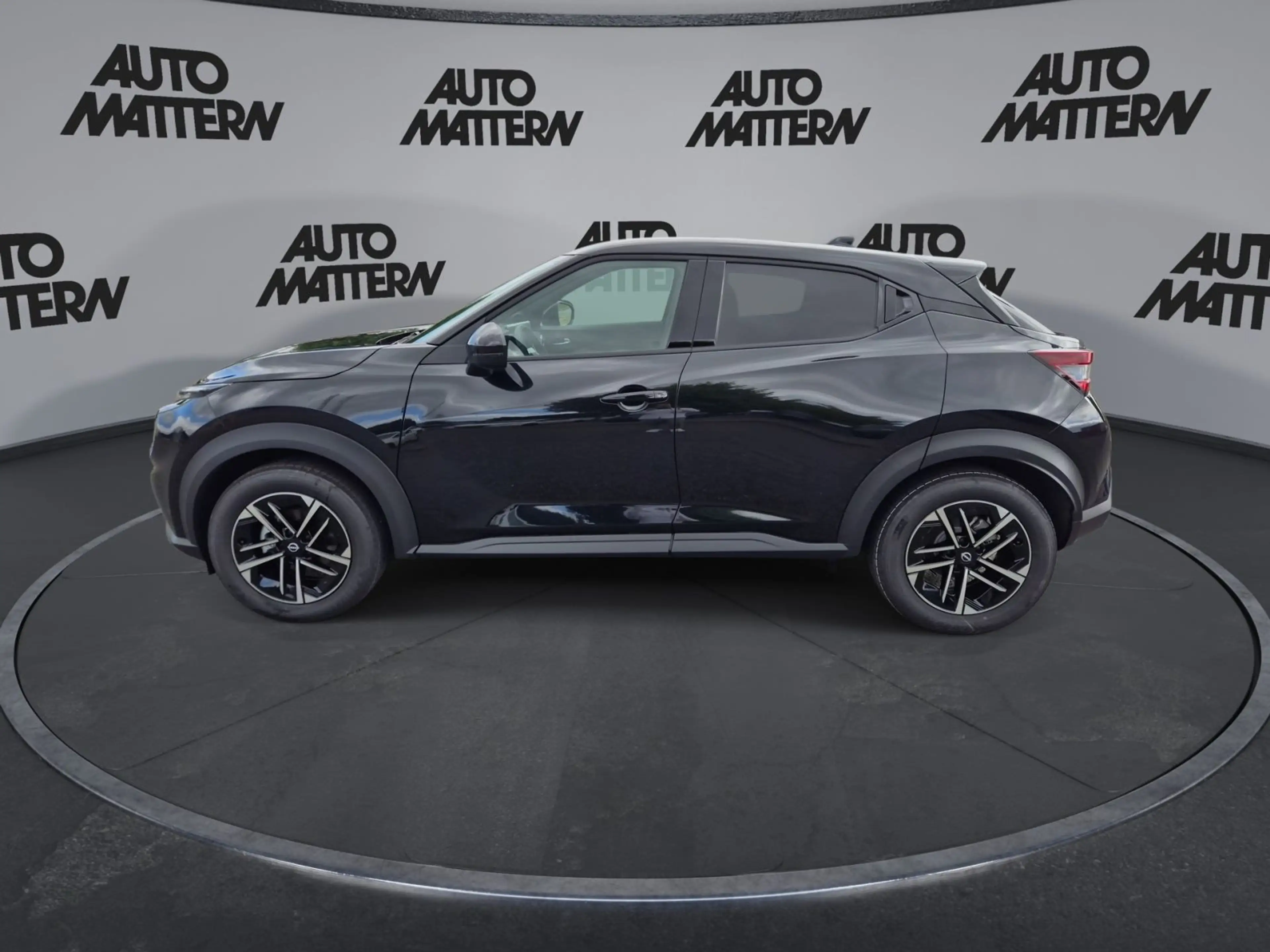 Nissan Juke 1.6 Hybrid N-Connecta Hybrid — photo 5