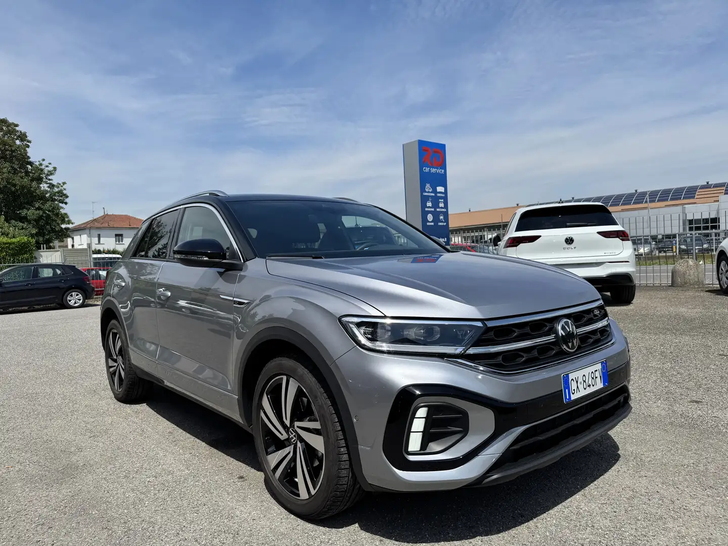 Volkswagen T-Roc 1.5 tsi R-Line Plus DSG/NO VINCOLI/Sport Pack Grijs - 2