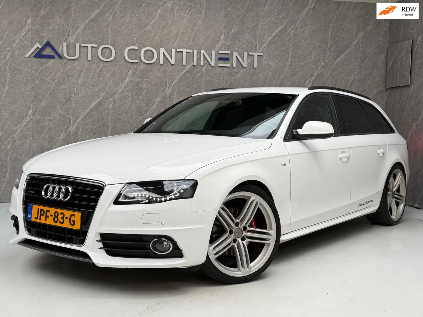 Audi A4 3.2 FSI quattro 265 PK 3x S-Line / Goed Onderhoude Bianco - 1