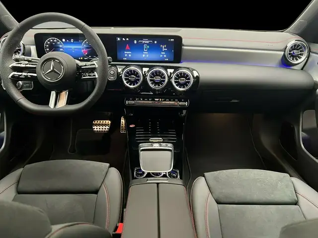 Mercedes-Benz Cla view 10