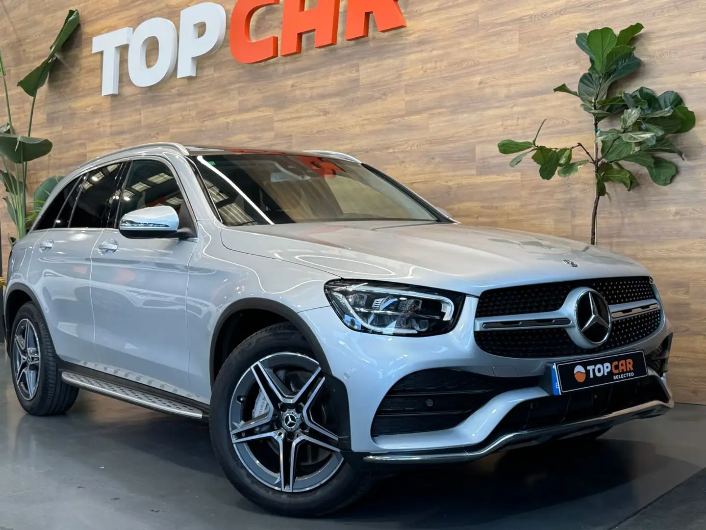 Mercedes-Benz GLB 200 d Amg Techo Gris - 2