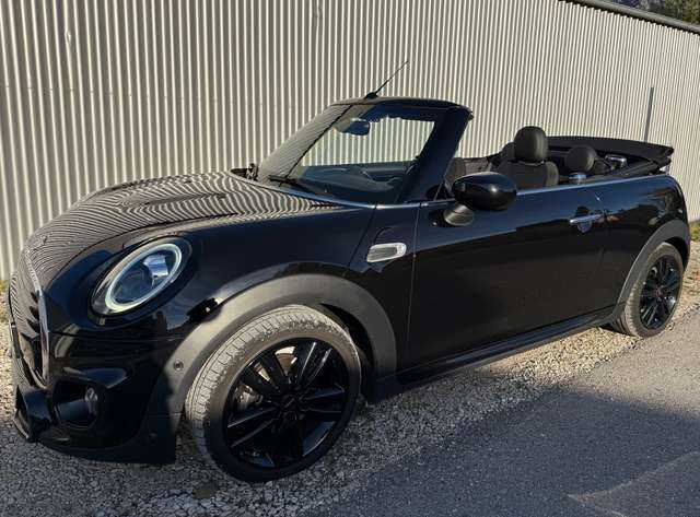 MINI Cooper Cabrio Automatik, JCW Trim