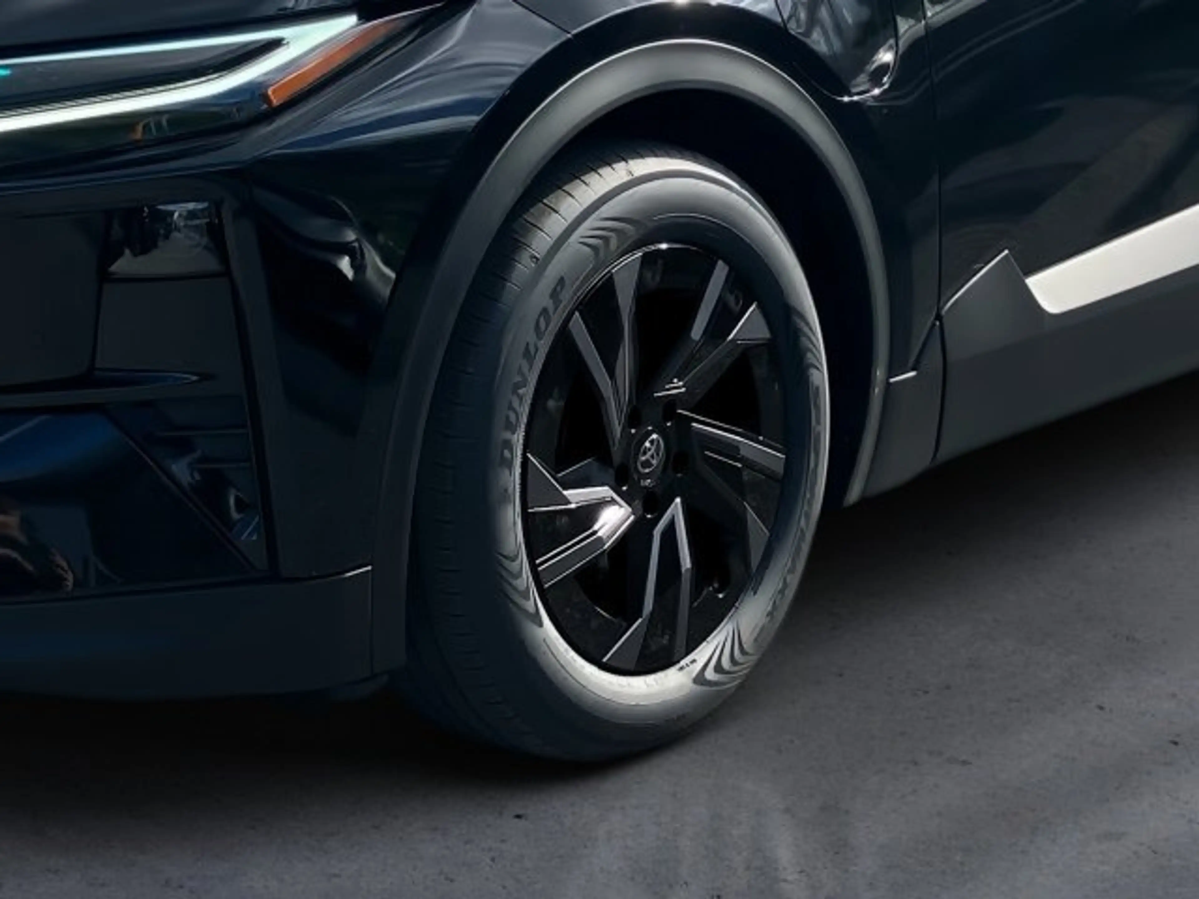 Toyota C-HR+ Toyota C-HR+ 5-Türer Teamplayer Elektromotor / 77 — photo 8