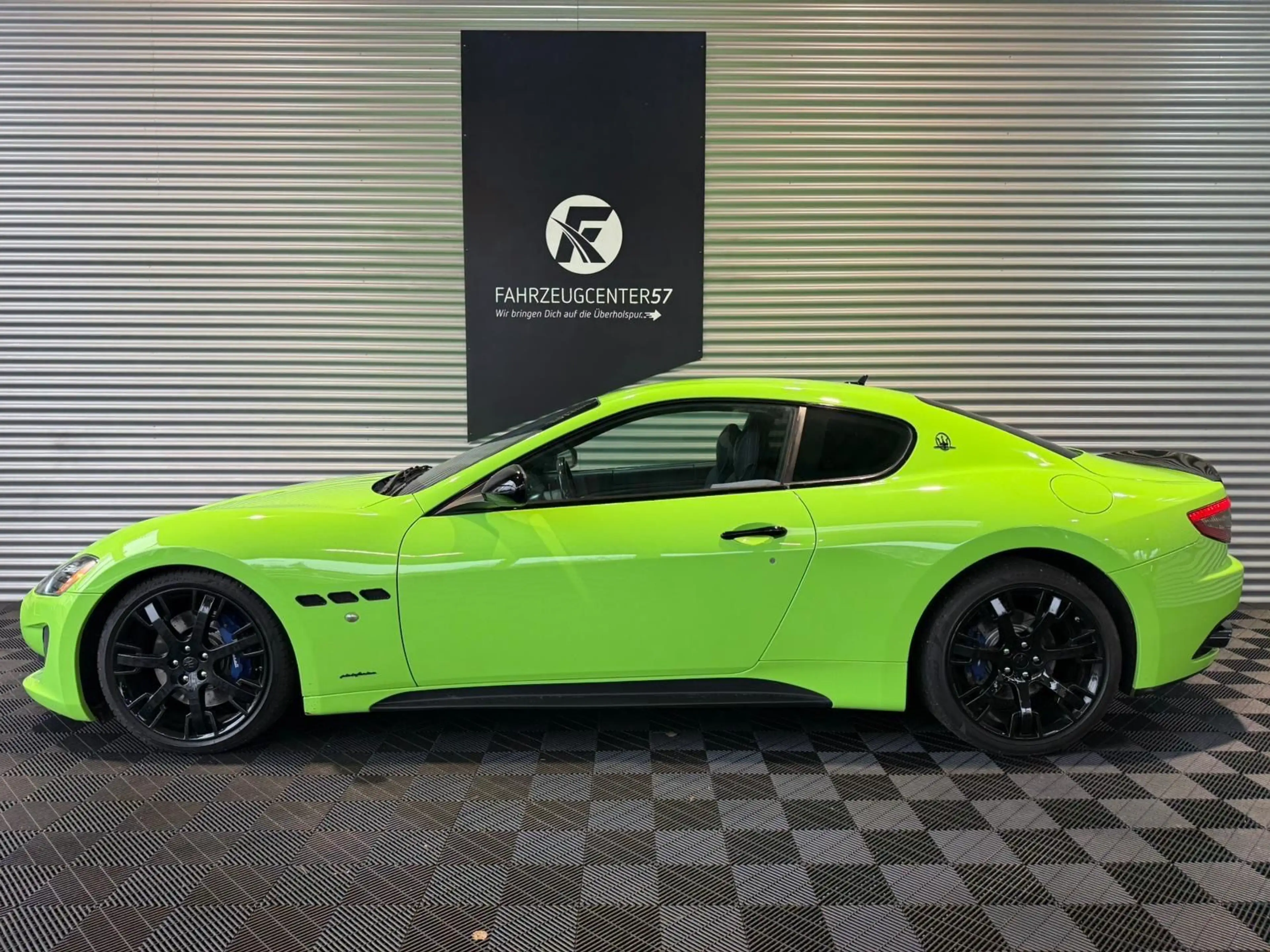 Maserati GranTurismo GranTurismo S 4.7L V8/PDC/NAVI/SHZ/BOSE — photo 3
