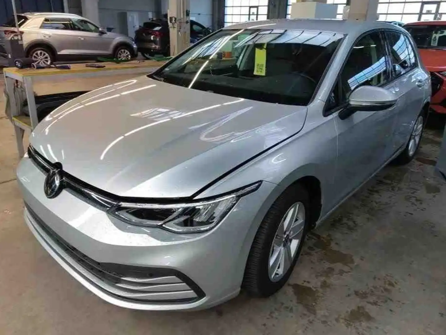 Volkswagen Golf VIII 2.0 TDI LIFE DSG RFK*ACC*Navi*LED*16 Silber - 2