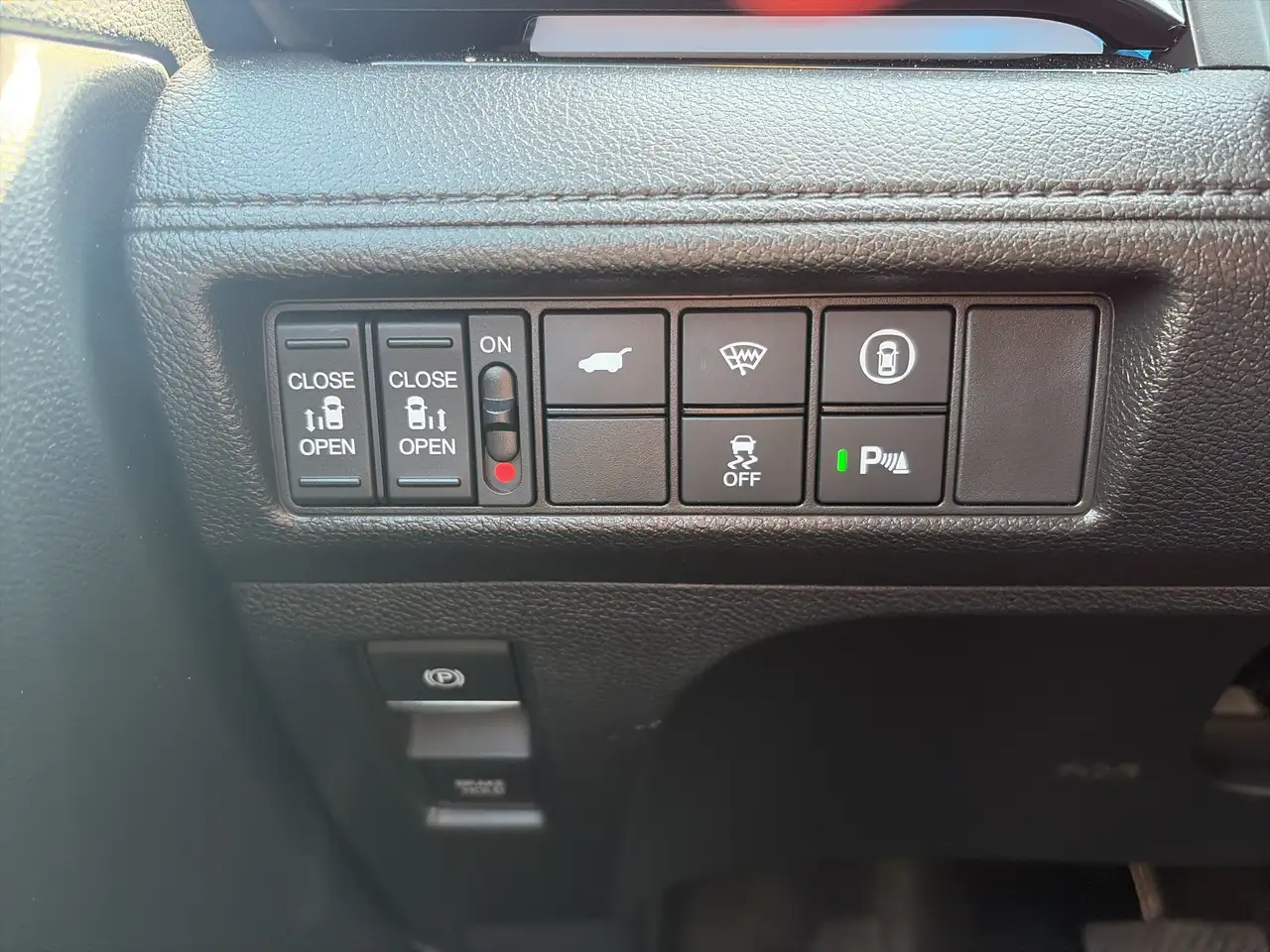 Honda Odyssey снимка Honda Odyssey
