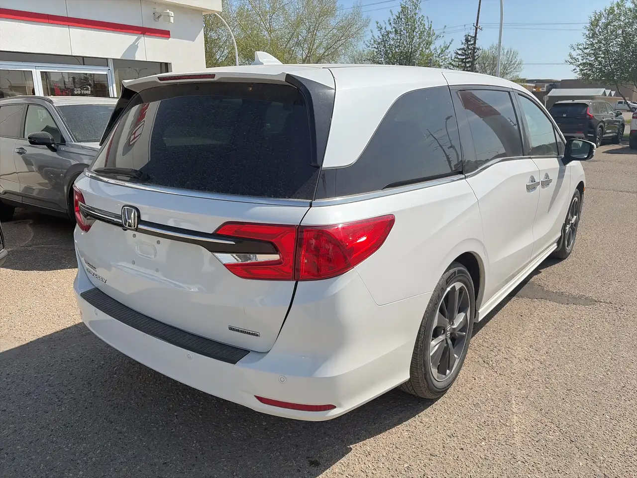 Honda Odyssey снимка Honda Odyssey