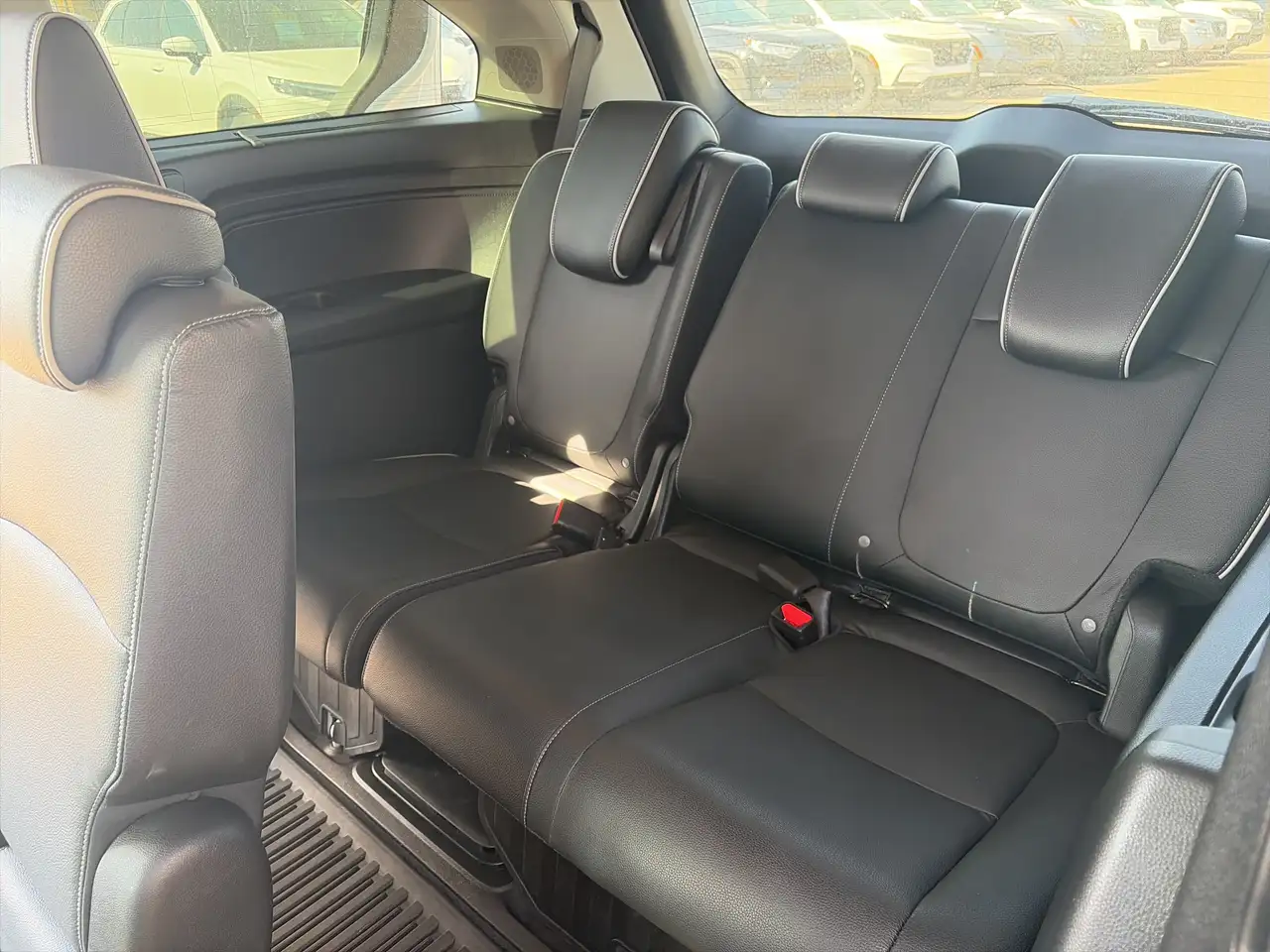 Honda Odyssey снимка Honda Odyssey
