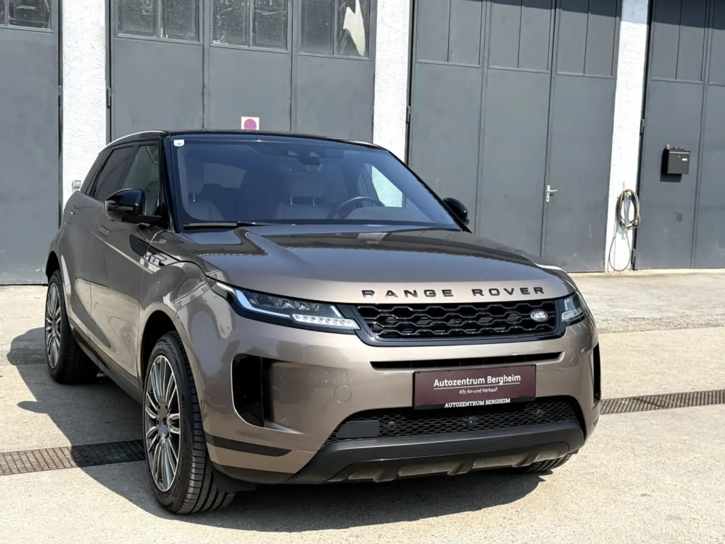 Land Rover Range Rover Evoque 2,0 D180 S Aut. Bronze - 1