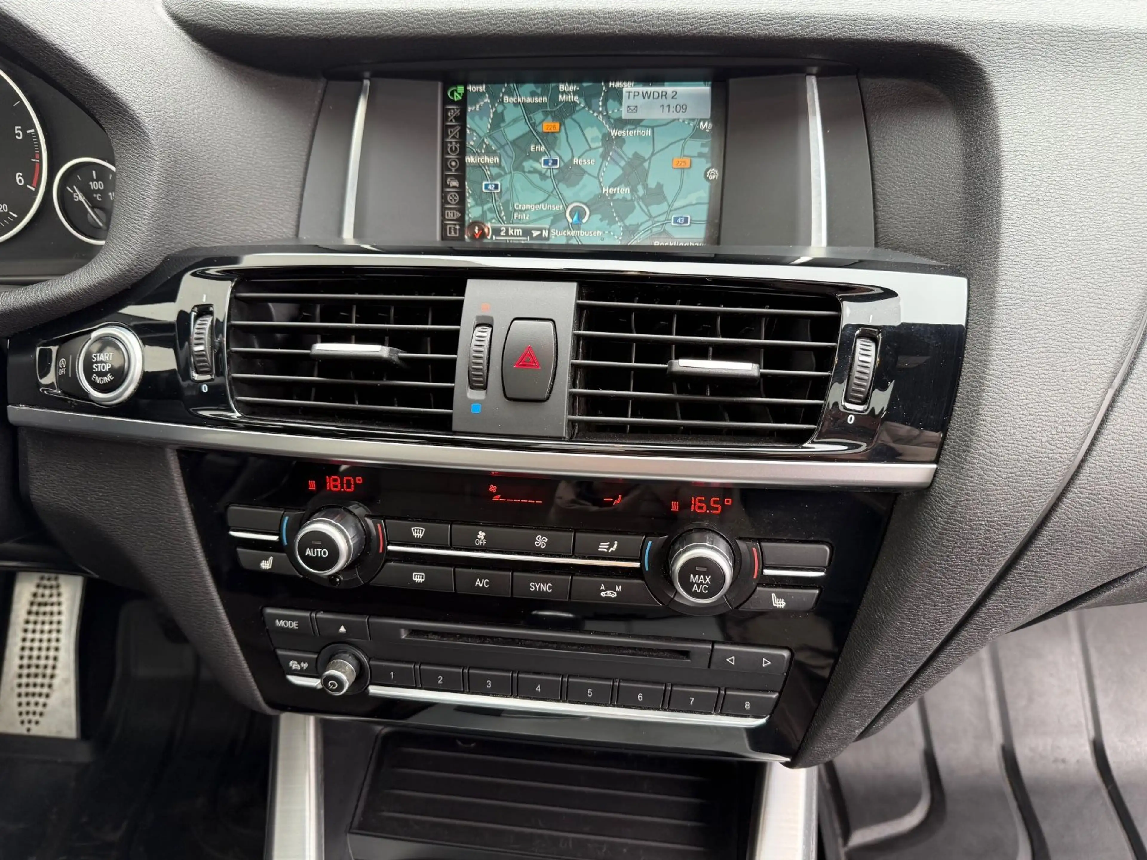 BMW X3 xDrive 30 d M Sport 1.Hand*Panorama*Navi*AHK — photo 15