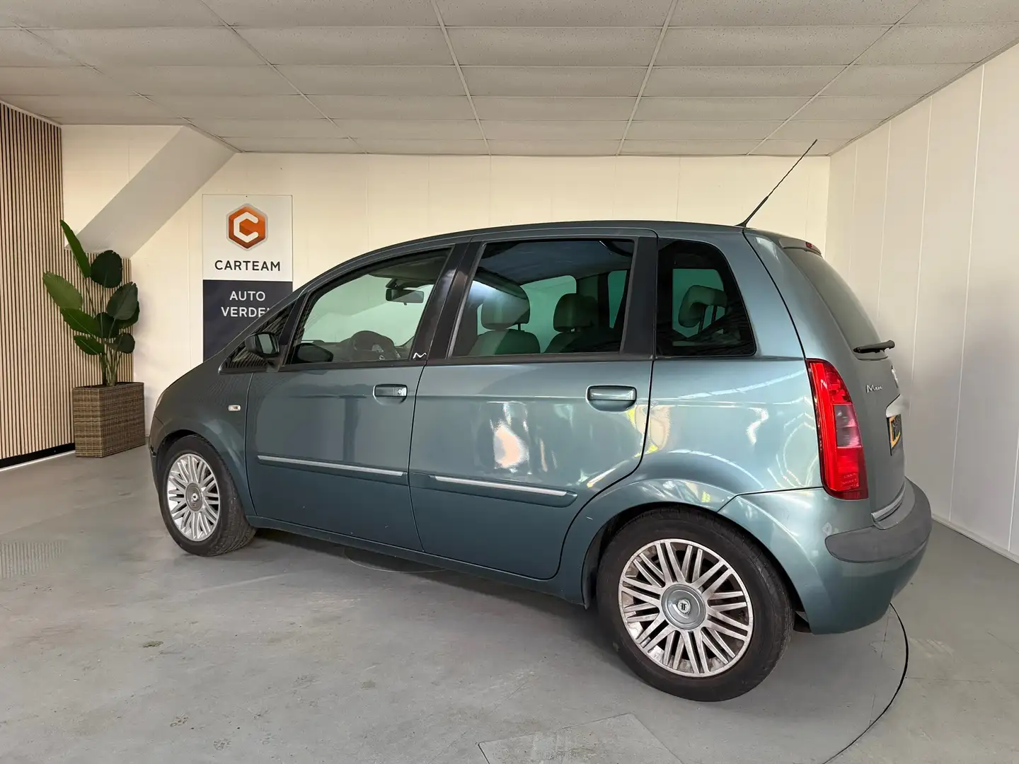 Lancia MUSA 1.4-16V Platino Automaat, Airco, LMV, Carplay/Navi Verde - 2