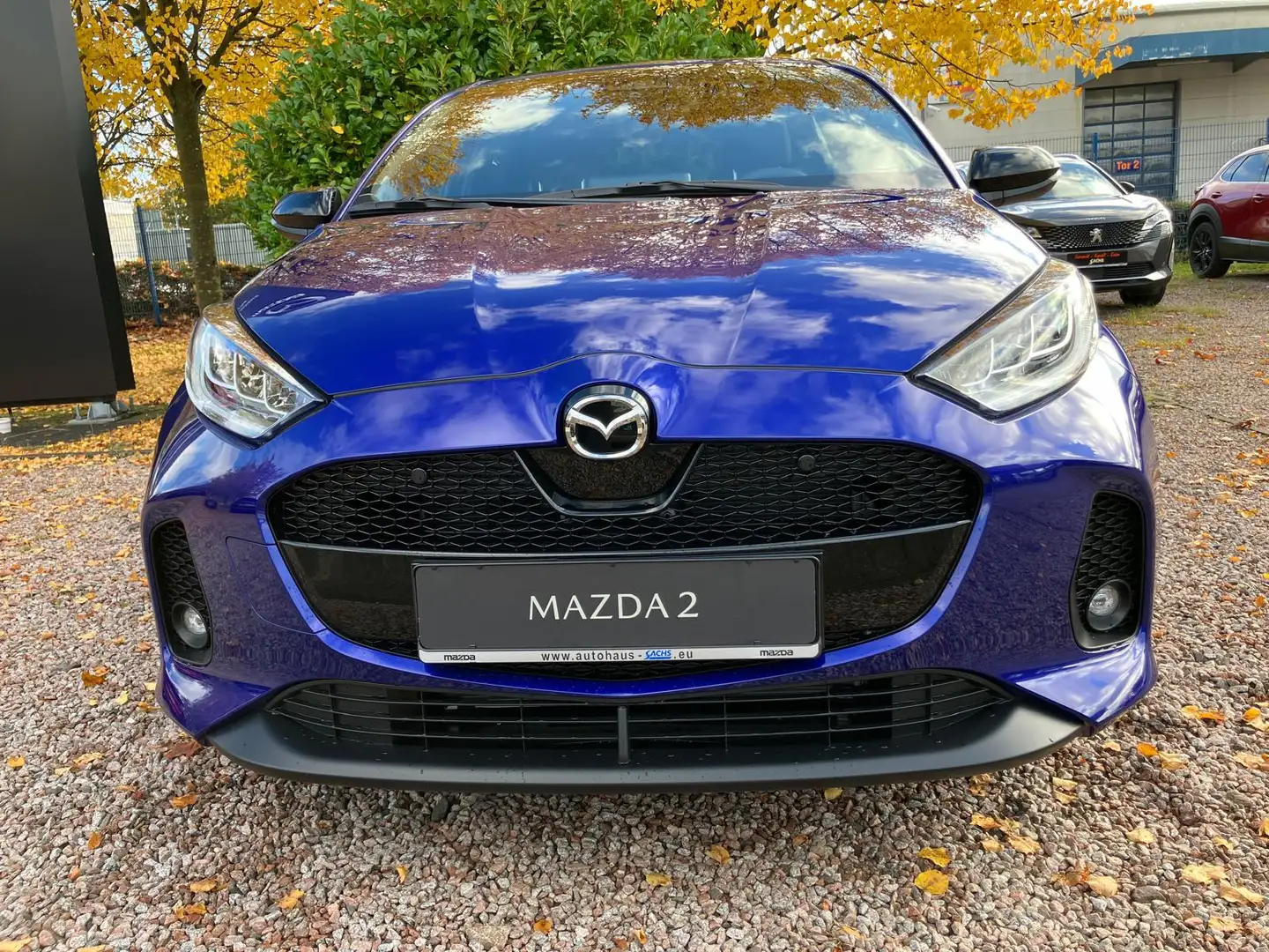 Mazda 2 Hybrid 1.5L 116 PS e-CVT FWD HOMURA Bleu - 2