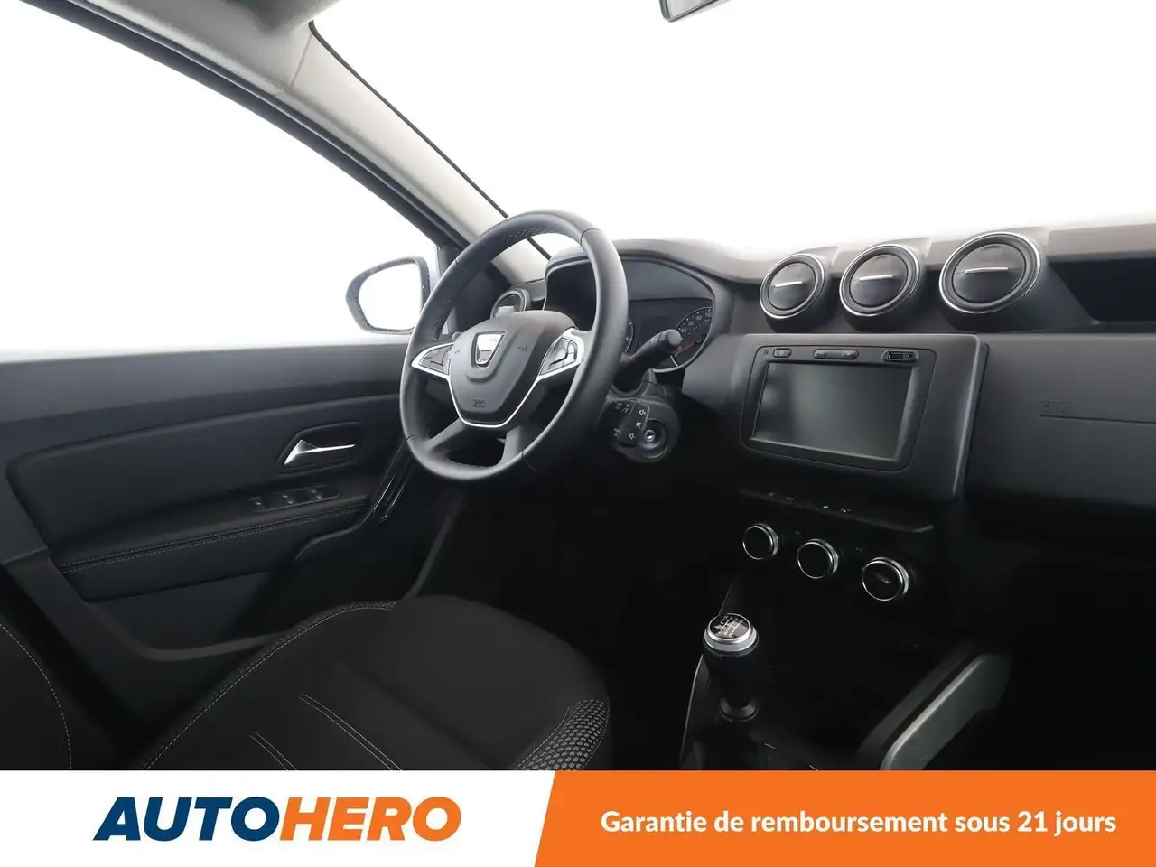 Dacia Duster — photo 13