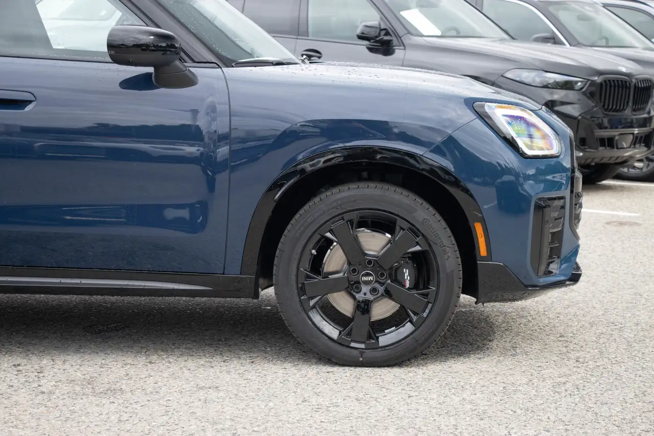 MINI Countryman снимка MINI Countryman