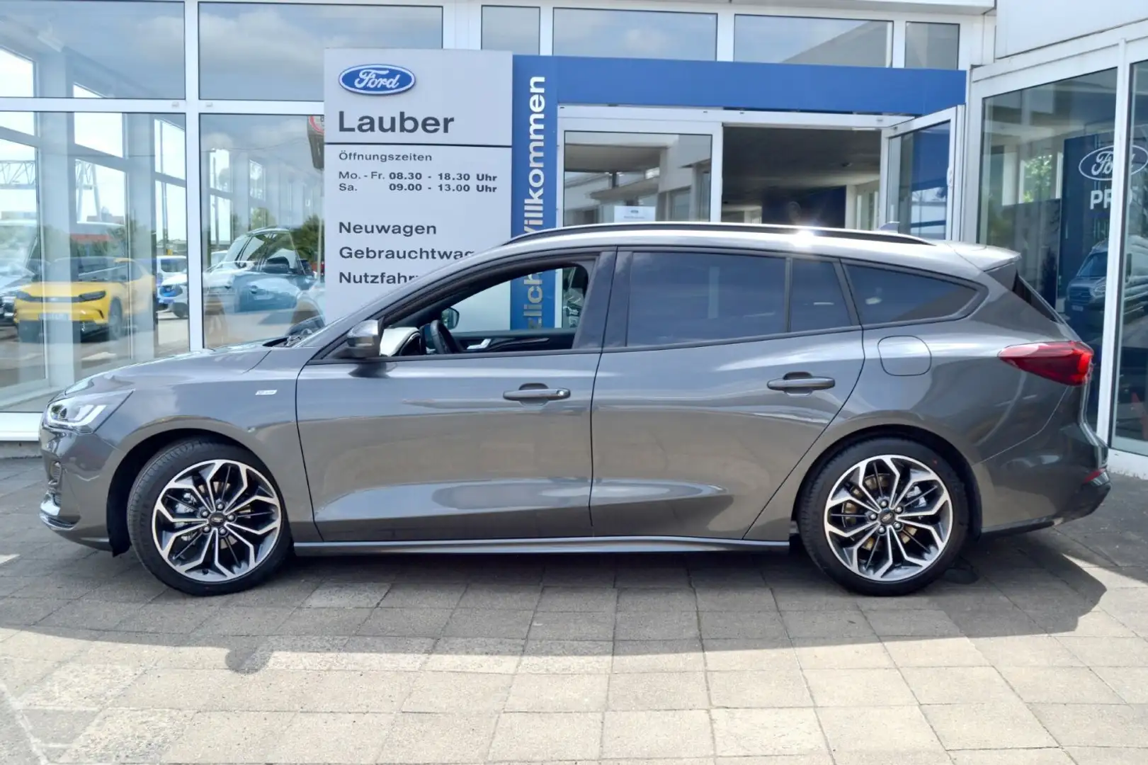 Ford Focus Focus 1,0 ST-Line X *-32,8% Assist+Winter-Pack Navi+Sync Grau - 2