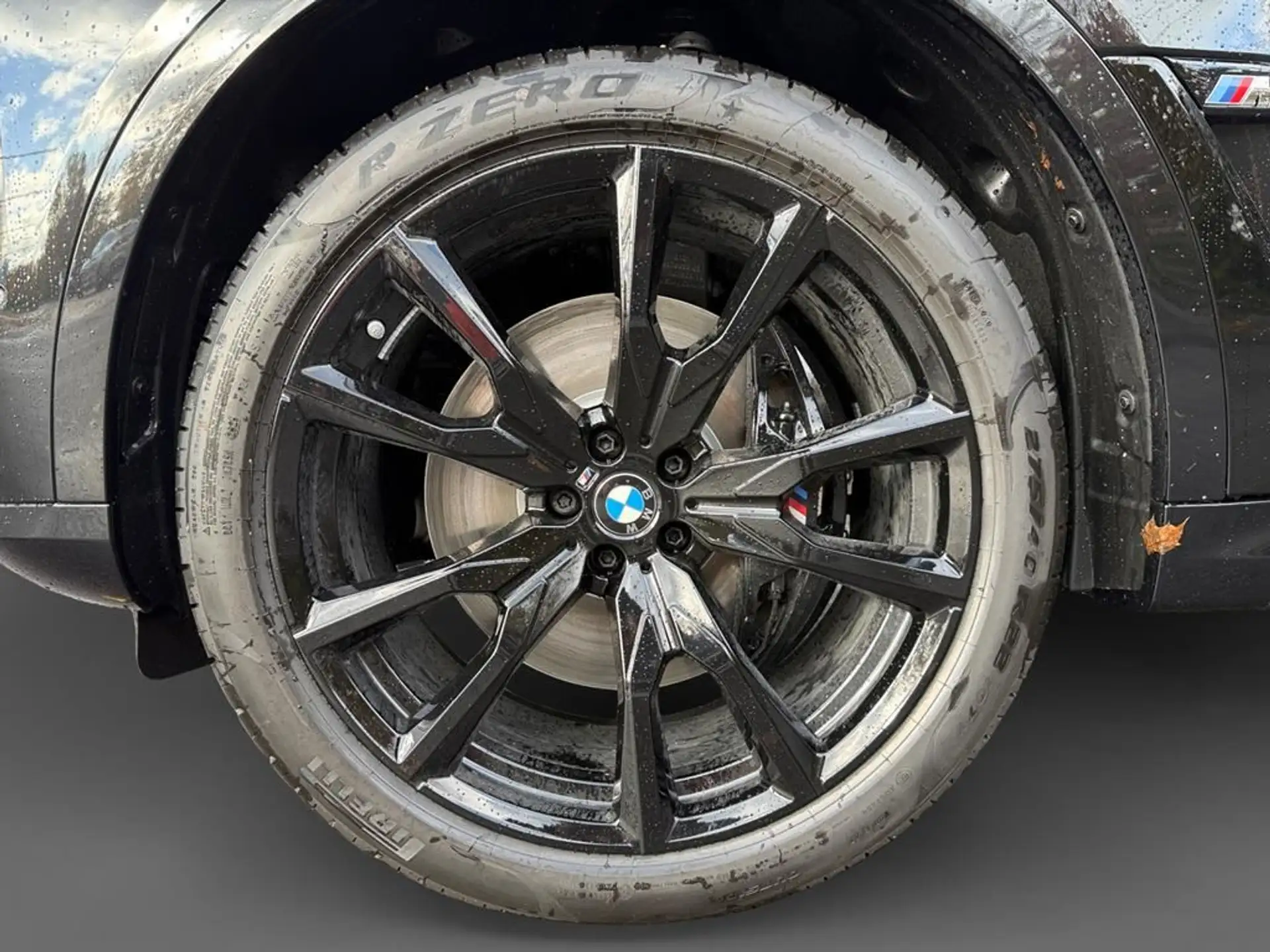 BMW X7 M60i 2026 검정 사진 6