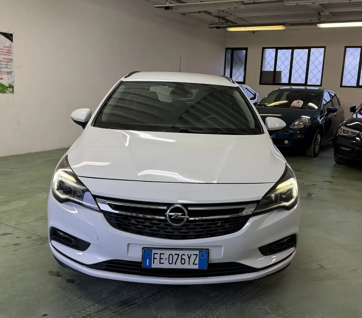Opel Astra Sports Tourer 1.6 - 2