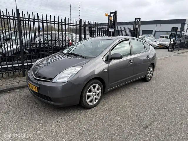 Toyota Prius 1.5 VVT-i Comfort