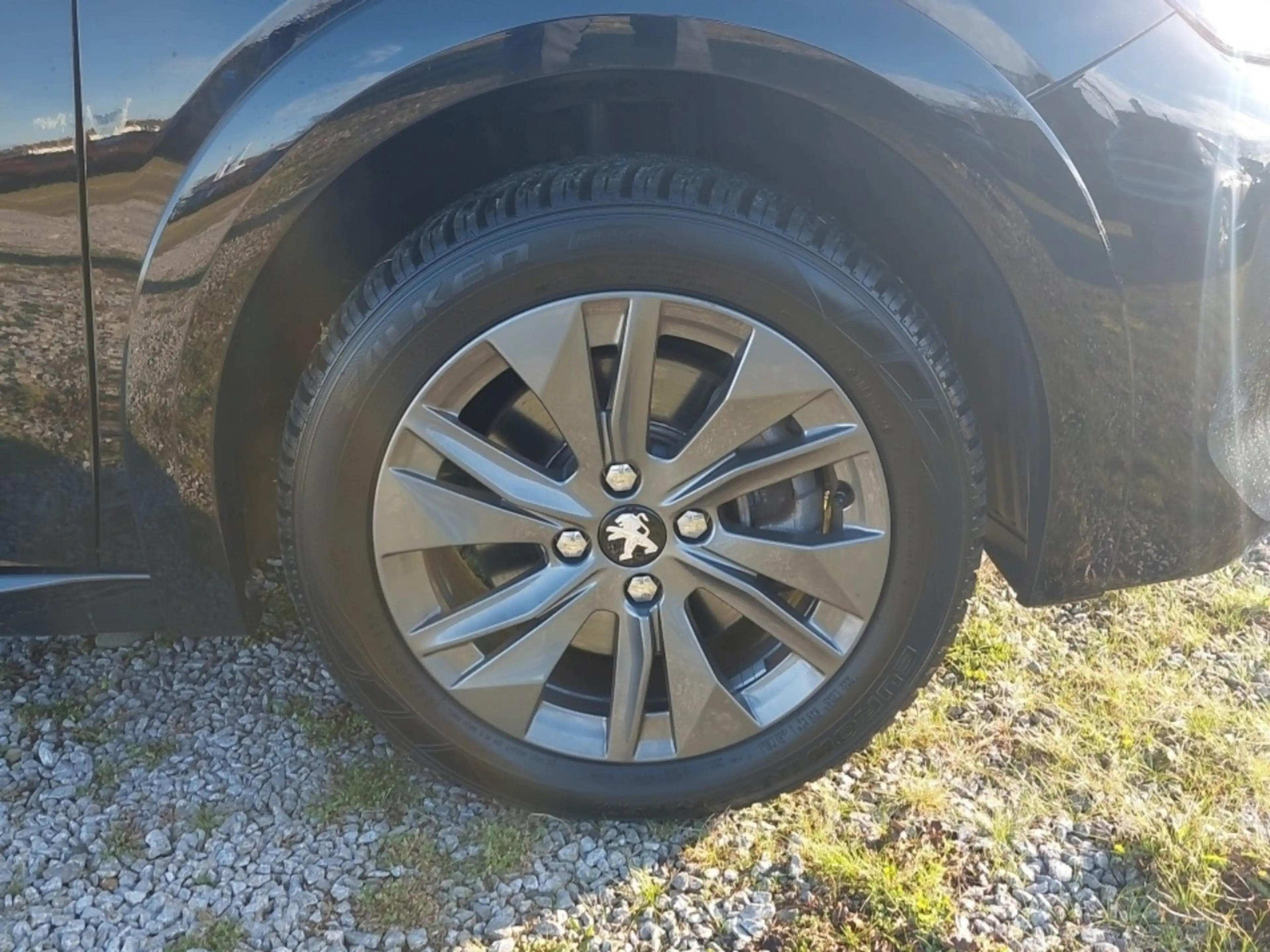Peugeot e-208 Allure Pack 136 ´´ Navi/ Shzg/ Keyless+´´ — photo 8