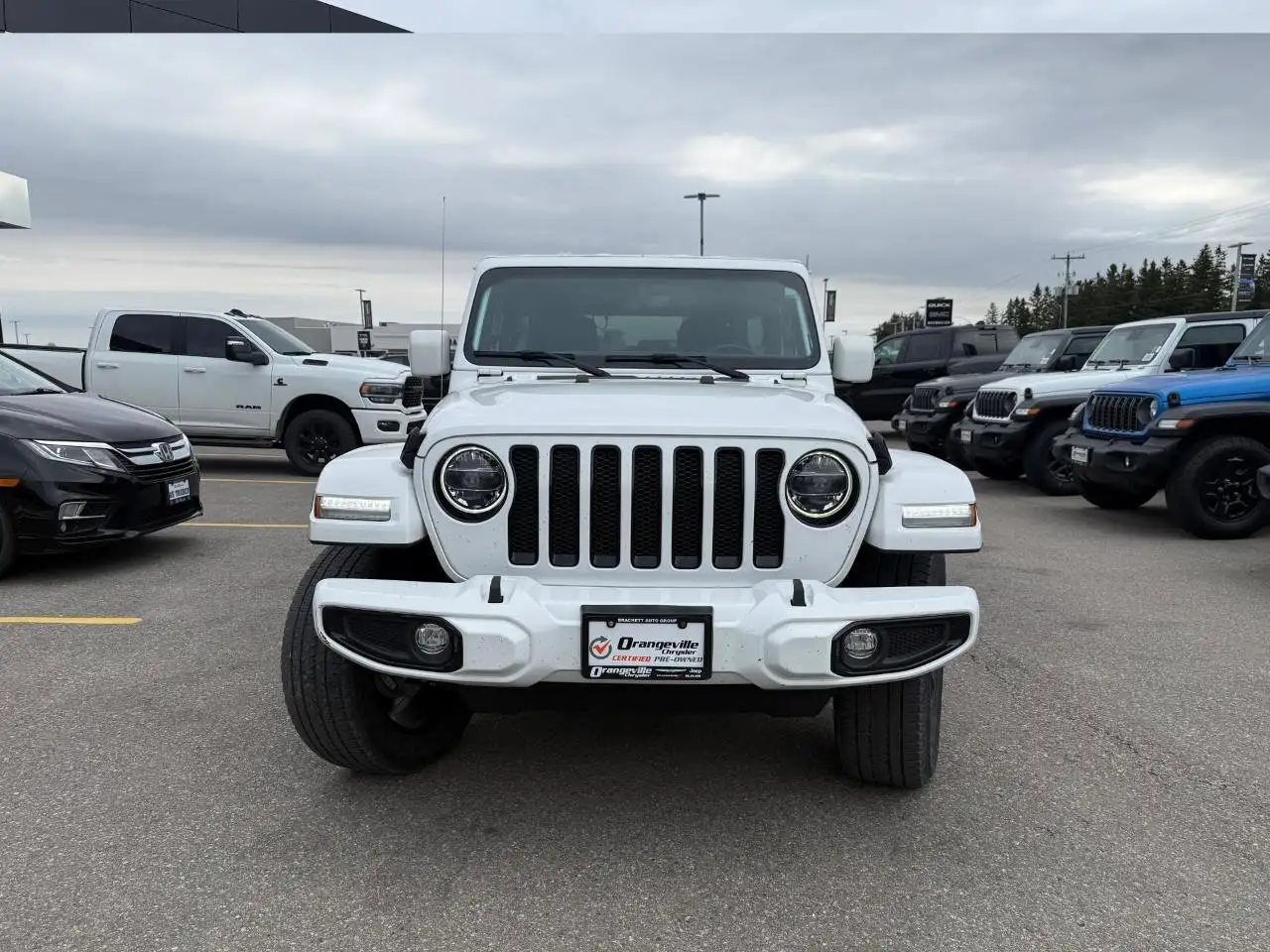 Jeep Wrangler снимка Jeep Wrangler
