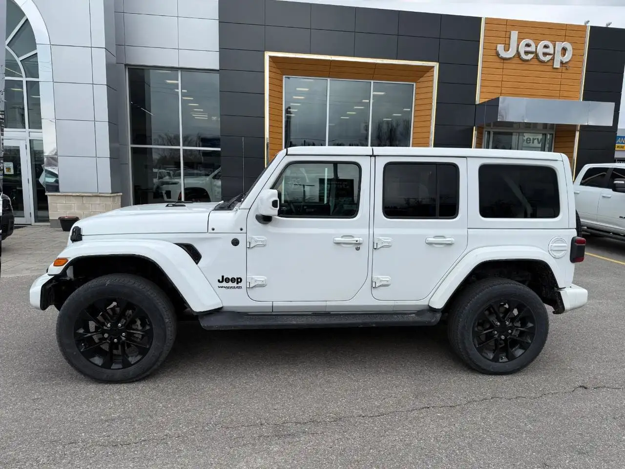 Jeep Wrangler снимка Jeep Wrangler