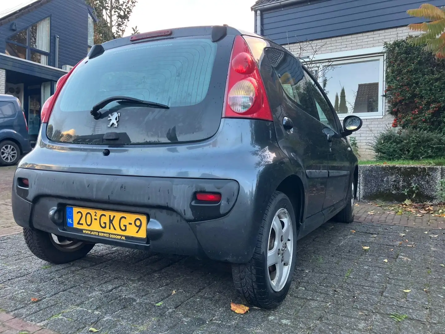 Peugeot 107 107 1.0-12V XS Grey - 2