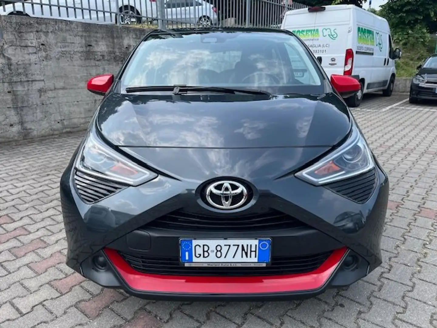 Toyota Aygo Aygo 5p 1.0 x-fun m-mt 72cv "OK NEOPATENTATI" Grigio - 2