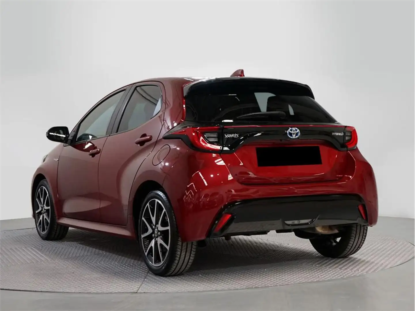 Toyota Yaris 120H 1.5 Style - 2