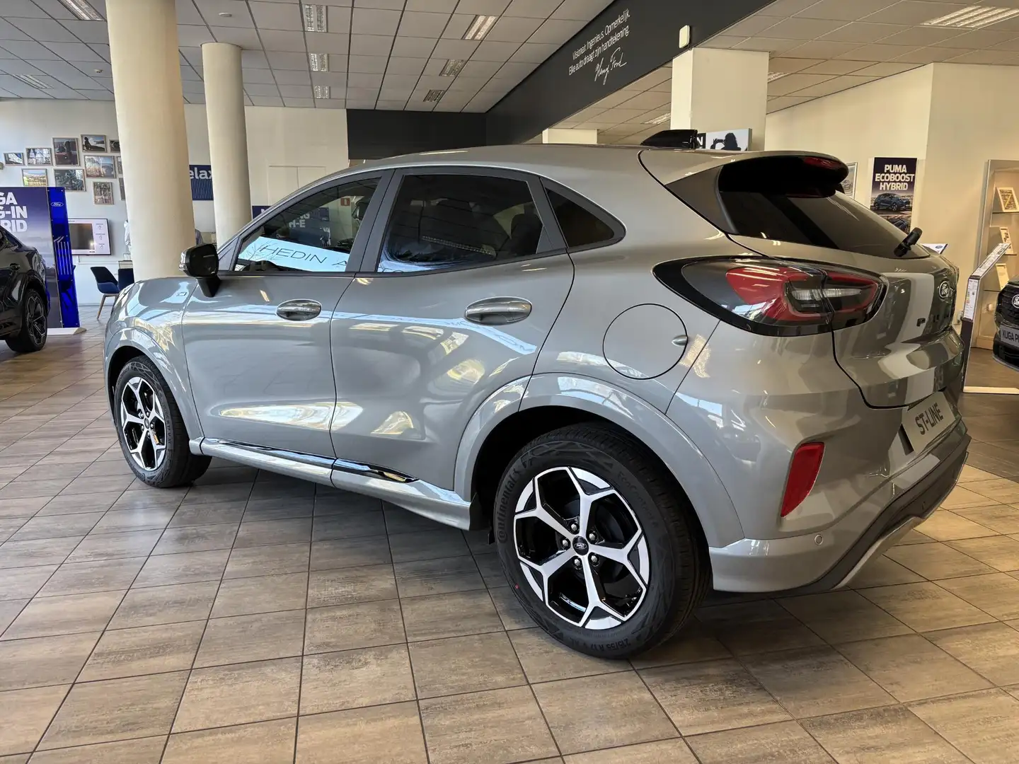 Ford Puma 1.0 EcoBoost Hybrid ST-Line | Winter Pack | Driver Zilver - 2