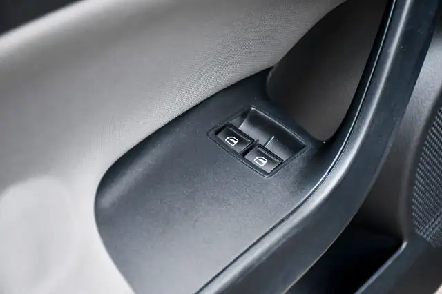 Seat Ibiza view 8
