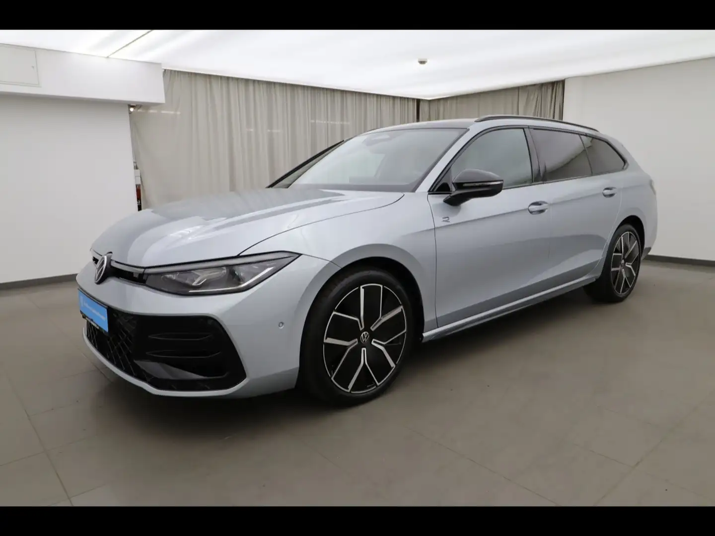 Volkswagen Passat Variant PASSAT R-LINE SIGNATURE 2.0 TDI DSG (+EURO6) Navi Silber - 2